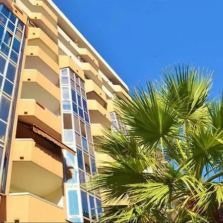 Daire Grand Terrasse Et Piscine Nice