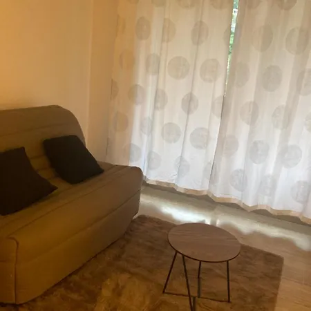 Grand Terrasse Et Piscine شقة