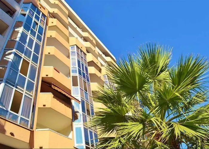 Appartement Grand Terrasse Et Piscine Nice